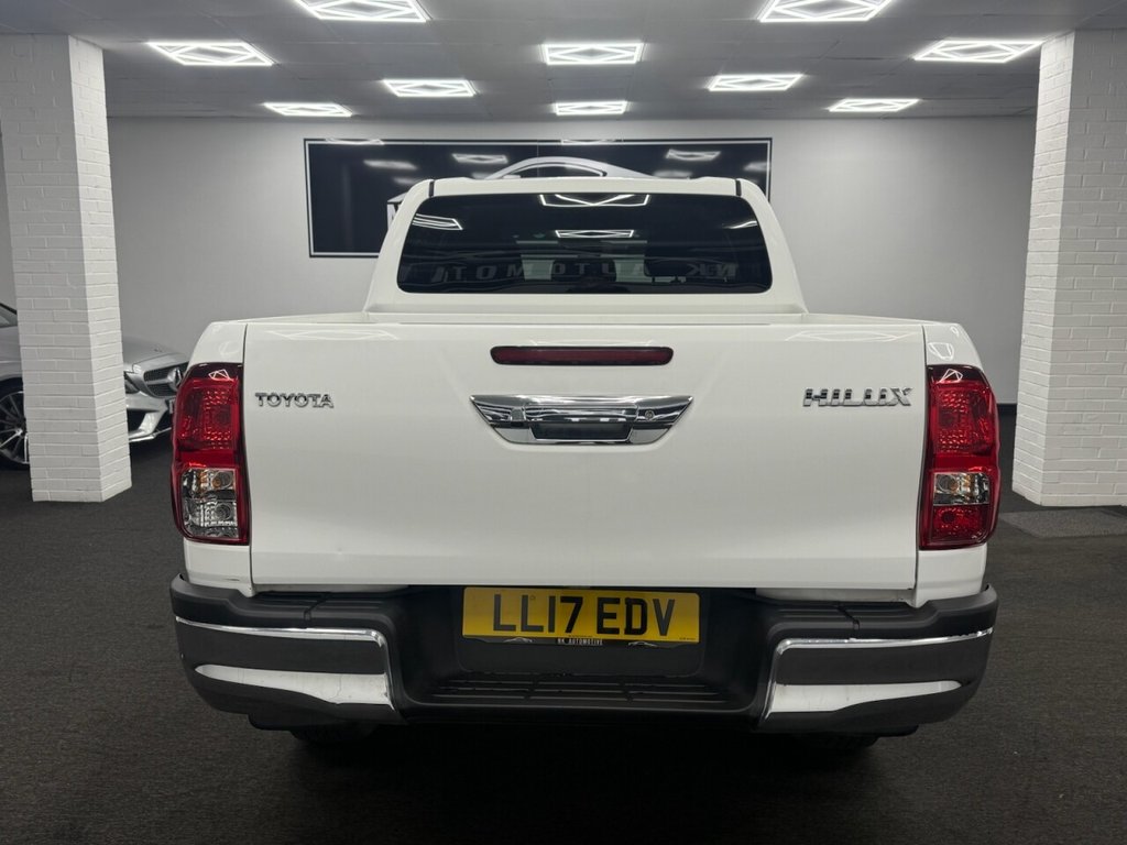 Used Toyota Hilux 2017 for sale - 76591044: Photo 5