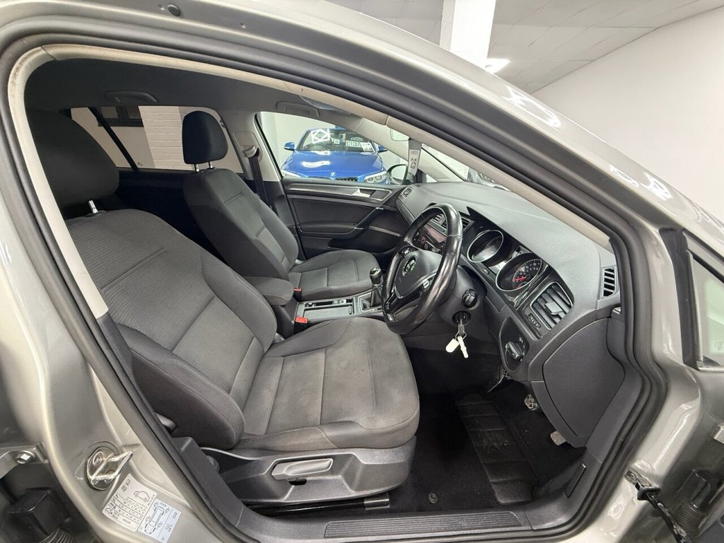 Used Volkswagen Golf 2017 for sale - 76019136: Photo 13