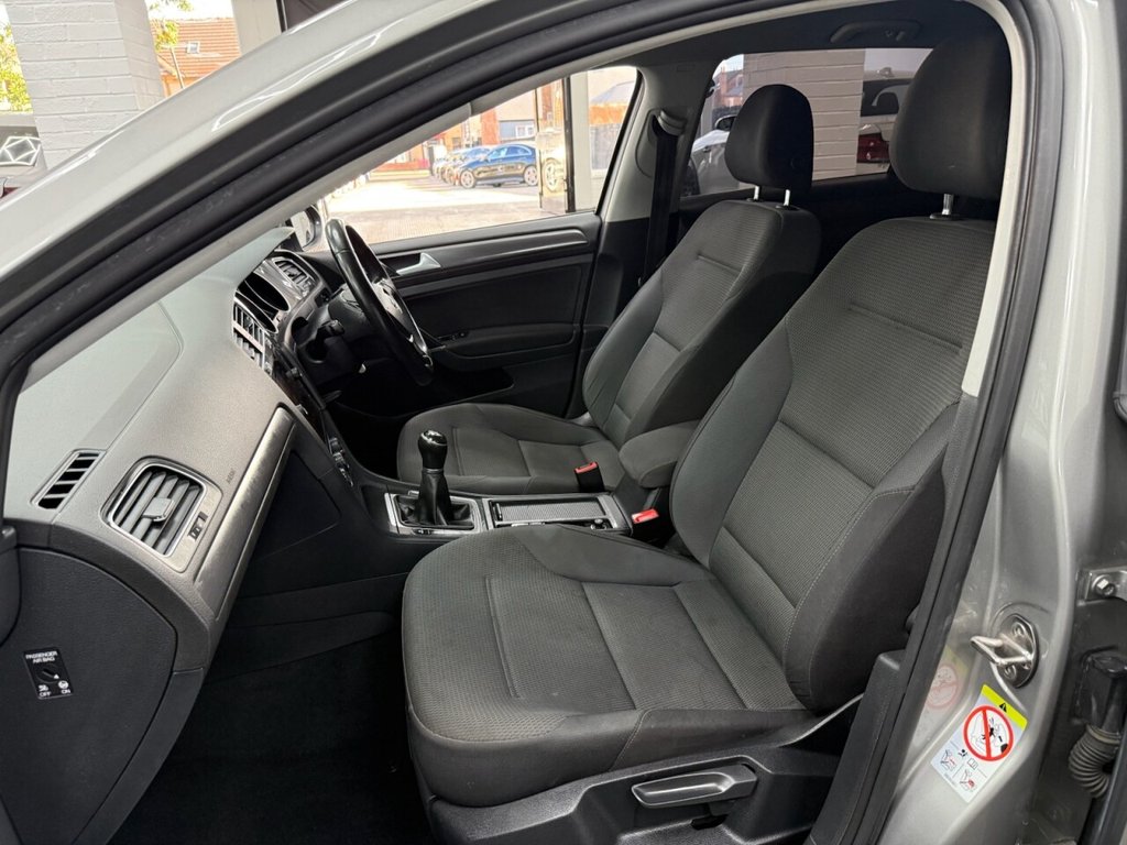 Used Volkswagen Golf 2017 for sale - 76019136: Photo 22