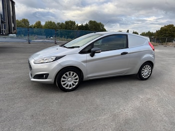 Used Ford Fiesta 2016 for sale - 78796117: Photo