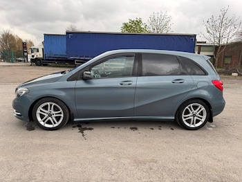 Used Mercedes-Benz B Class 2014 for sale - 78784943: Photo