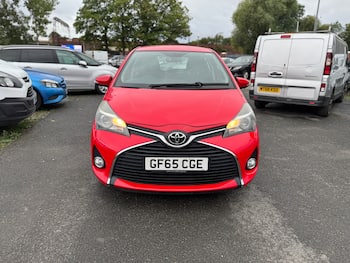 Used Toyota Yaris 2015 for sale - 79721132: Photo