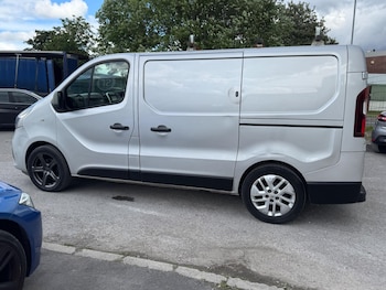 Used Renault Trafic 2018 for sale - 79554930: Photo