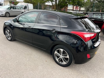 Used Hyundai i30 2015 for sale - 79552889: Photo