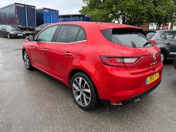 Used Renault Megane 2017 for sale - 78879013: Photo