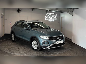 Used Volkswagen T-Roc 2023 for sale - 79065449: Photo