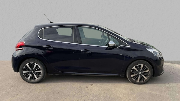 Used Peugeot 208 2019 for sale - 76218234: Photo 3