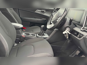 Used Kia Sportage 2023 for sale - 76587740: Photo