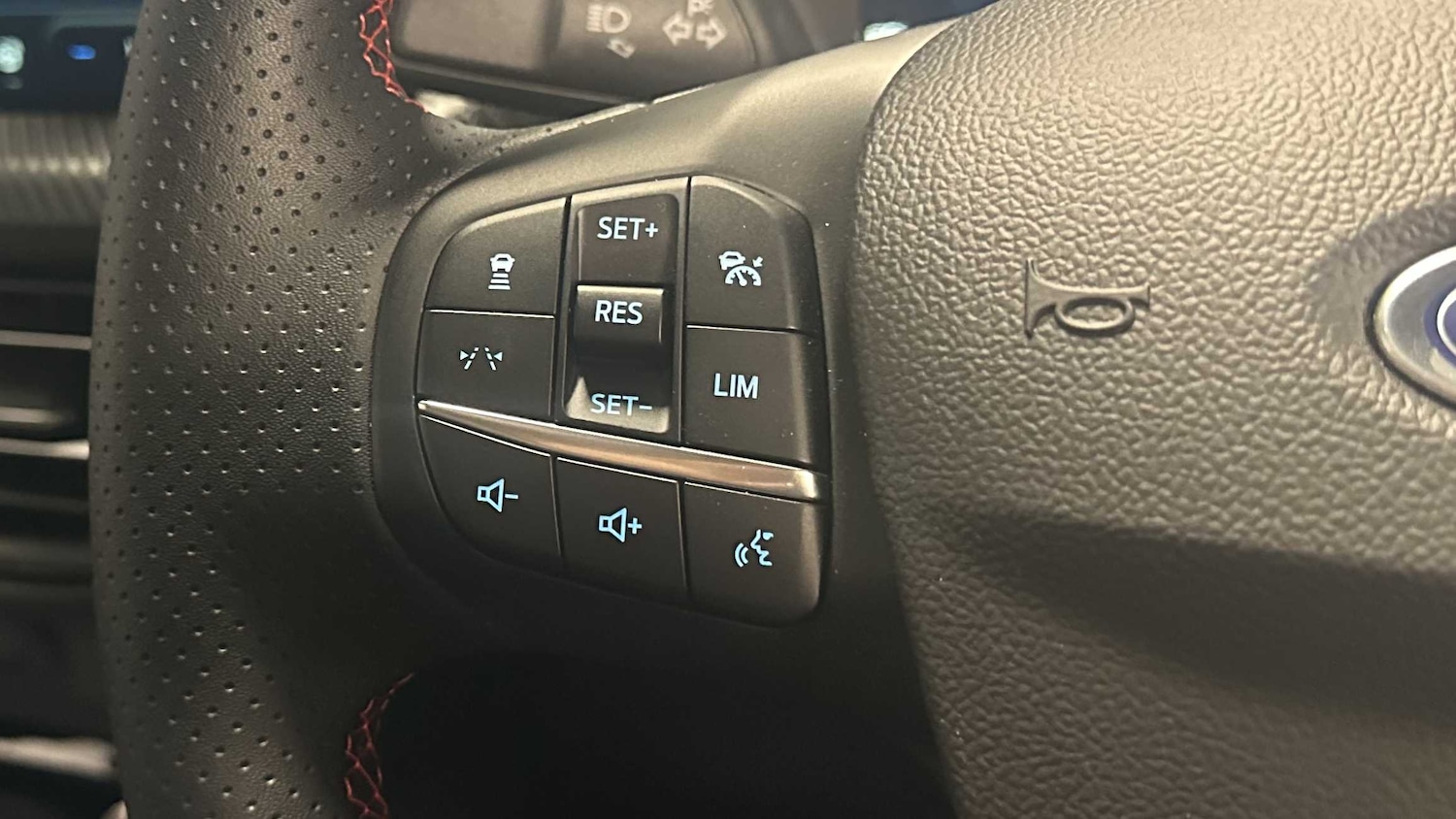 Used Ford Kuga 2025 for sale - 76889880: Photo 17