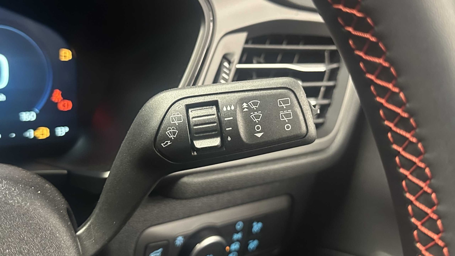 Used Ford Kuga 2025 for sale - 76889880: Photo 20