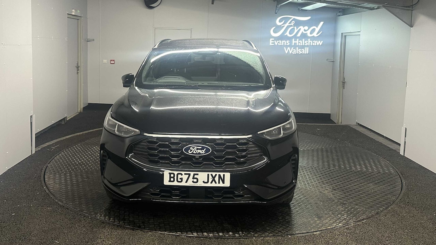 Used Ford Kuga 2025 for sale - 76889880: Photo 5