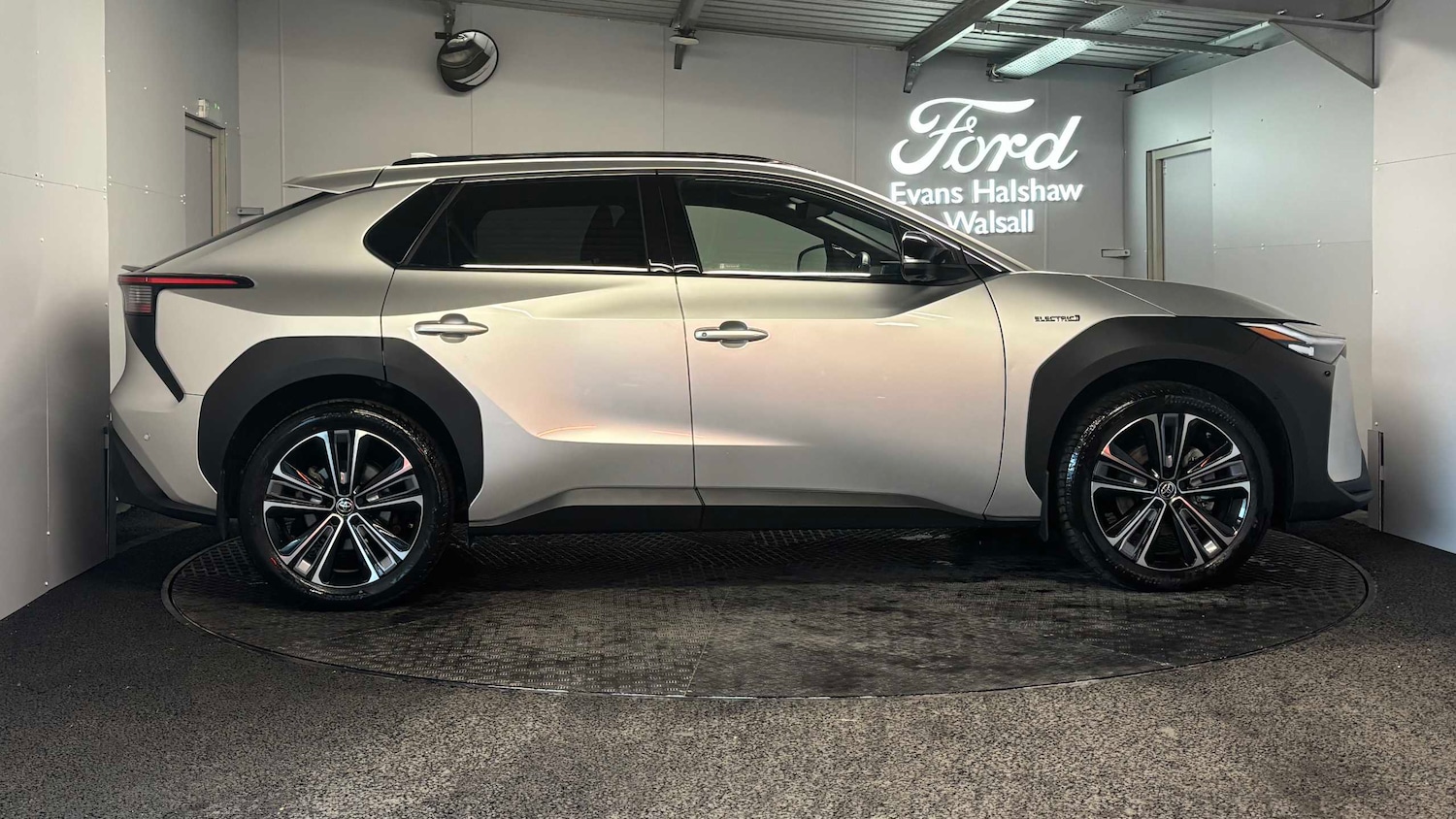 Used Toyota Other 2023 for sale - 78076825: Photo 2