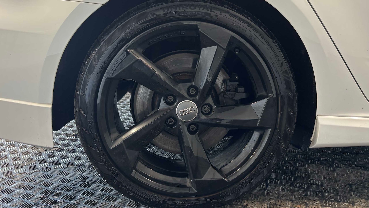 Used Audi A3 2017 for sale - 77983290: Photo 9