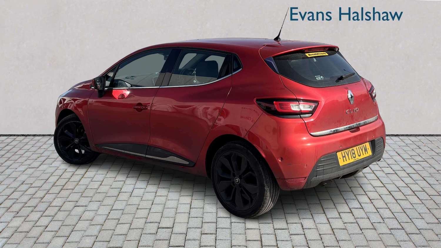 Used Renault Clio 2018 for sale - 77772104: Photo 2