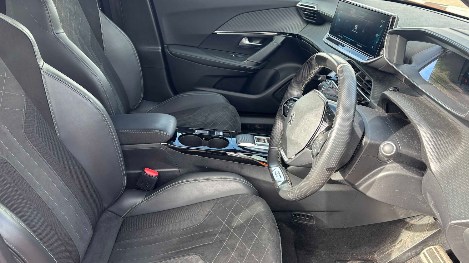 Used Peugeot 2008 2023 for sale - 77886291: Photo 7