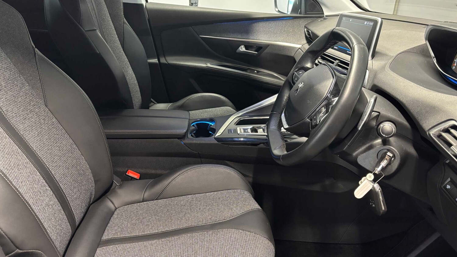 Used Peugeot 5008 2020 for sale - 77373645: Photo 14