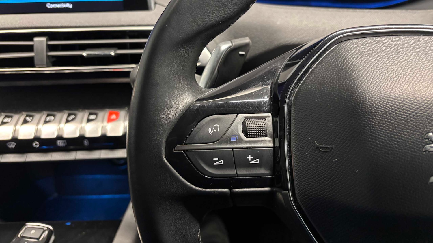 Used Peugeot 5008 2020 for sale - 77373645: Photo 16