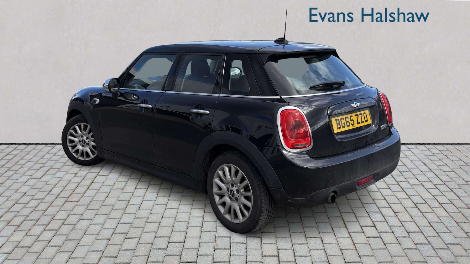 Used MINI Hatch 2015 for sale - 77842458: Photo 2