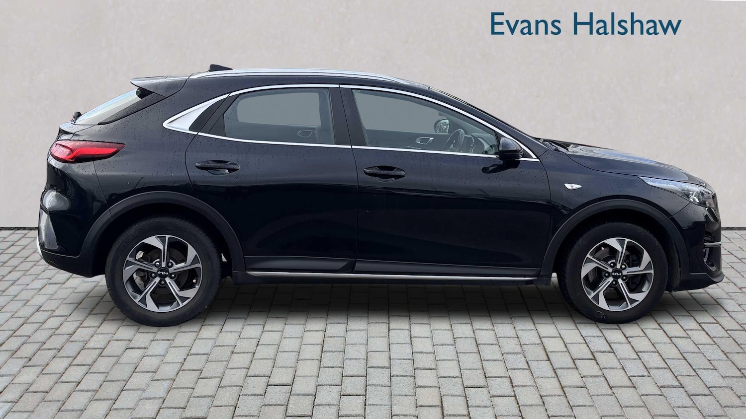 Used Kia XCeed 2022 for sale - 77233138: Photo 3