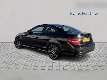 Used Mercedes-Benz C Class 2014 for sale - 77093348: Photo