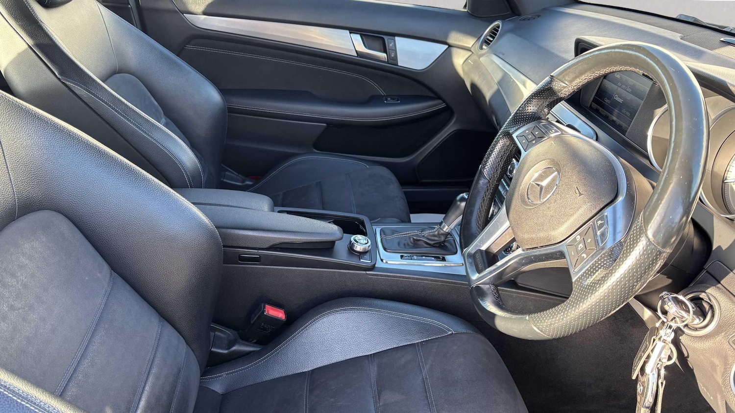 Used Mercedes-Benz C Class 2014 for sale - 77093348: Photo 7