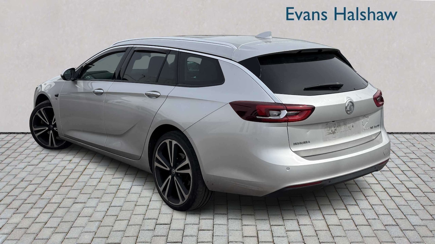 Used Vauxhall Insignia 2018 for sale - 78209304: Photo 2