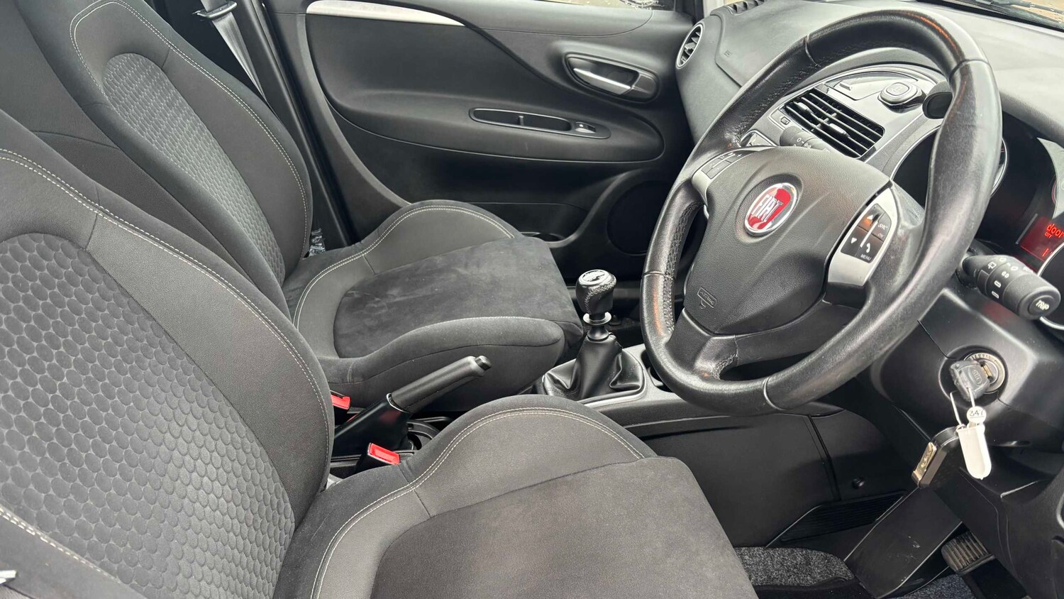 Used Fiat Punto 2017 for sale - 77601184: Photo 7