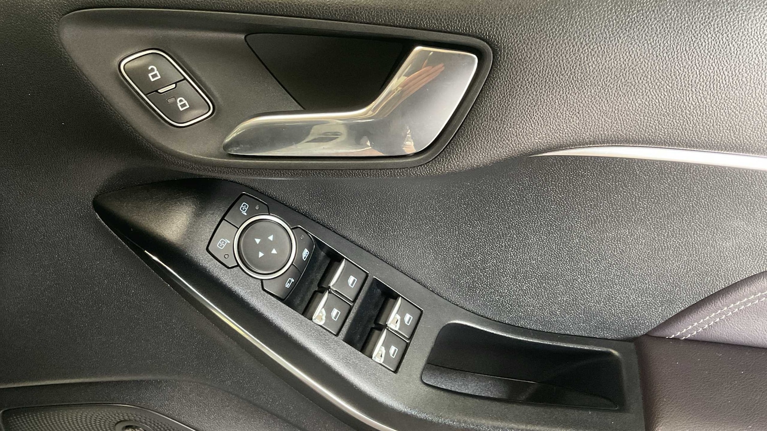 Used Ford Fiesta 2018 for sale - 76272180: Photo 20