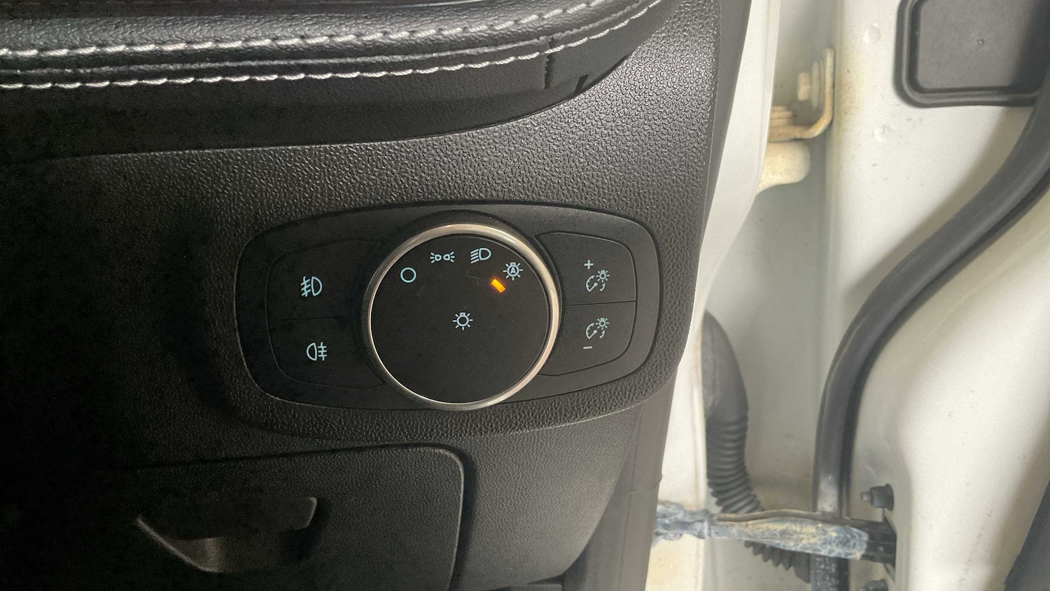 Used Ford Fiesta 2018 for sale - 76272180: Photo 31