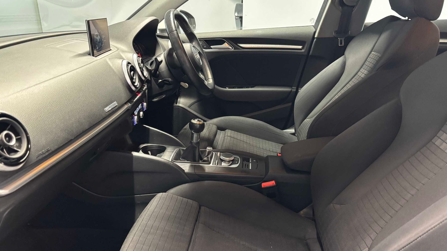 Used Audi A3 2016 for sale - 76827603: Photo 28