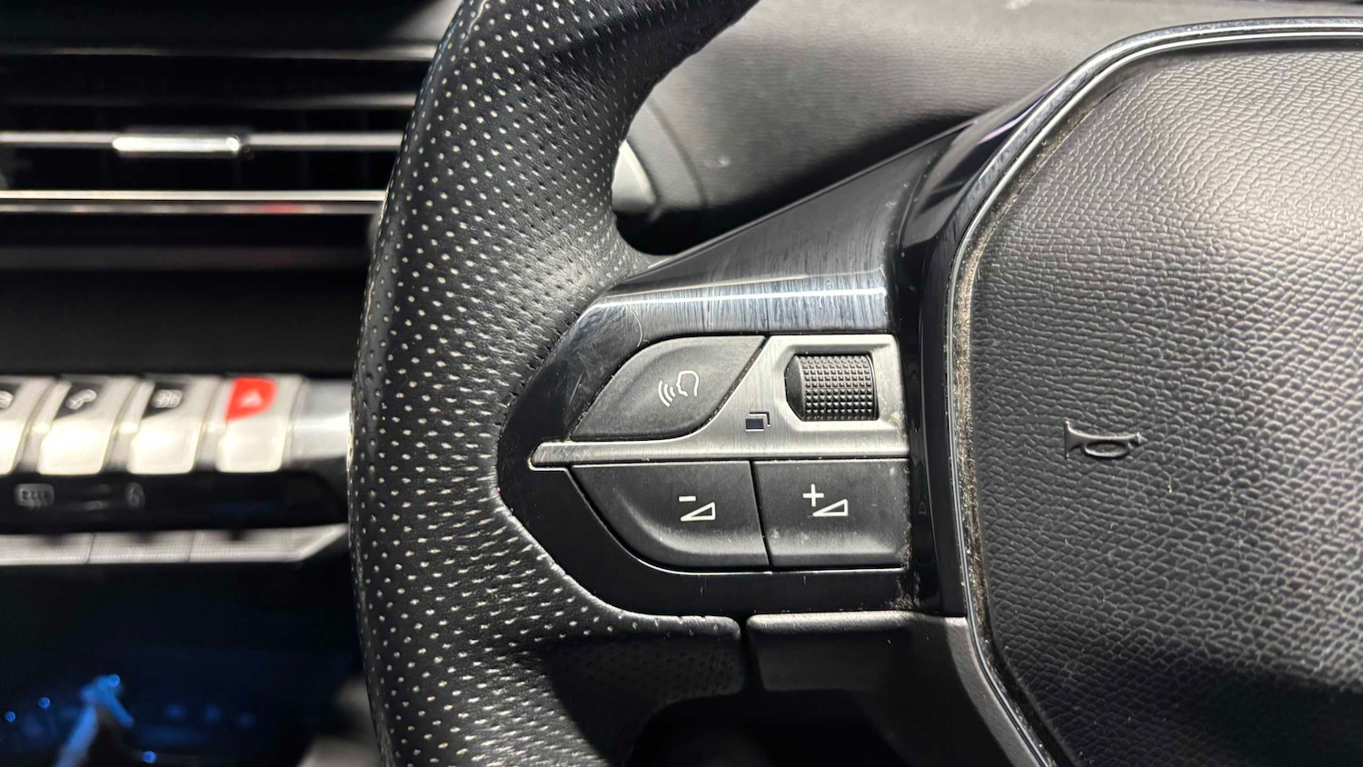 Used Peugeot 5008 2022 for sale - 77648879: Photo 16