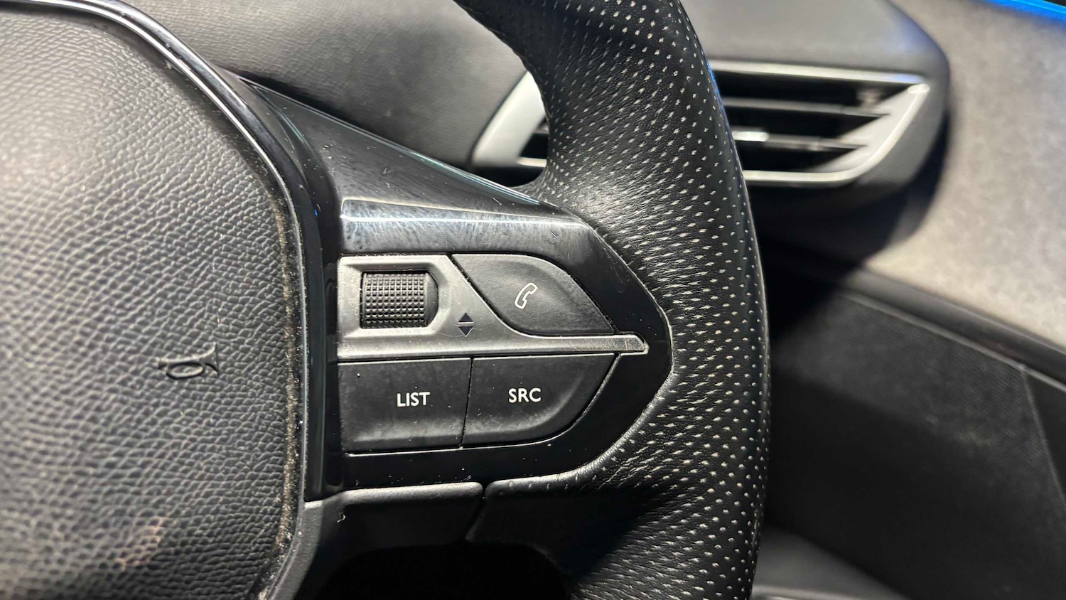 Used Peugeot 5008 2022 for sale - 77648879: Photo 17