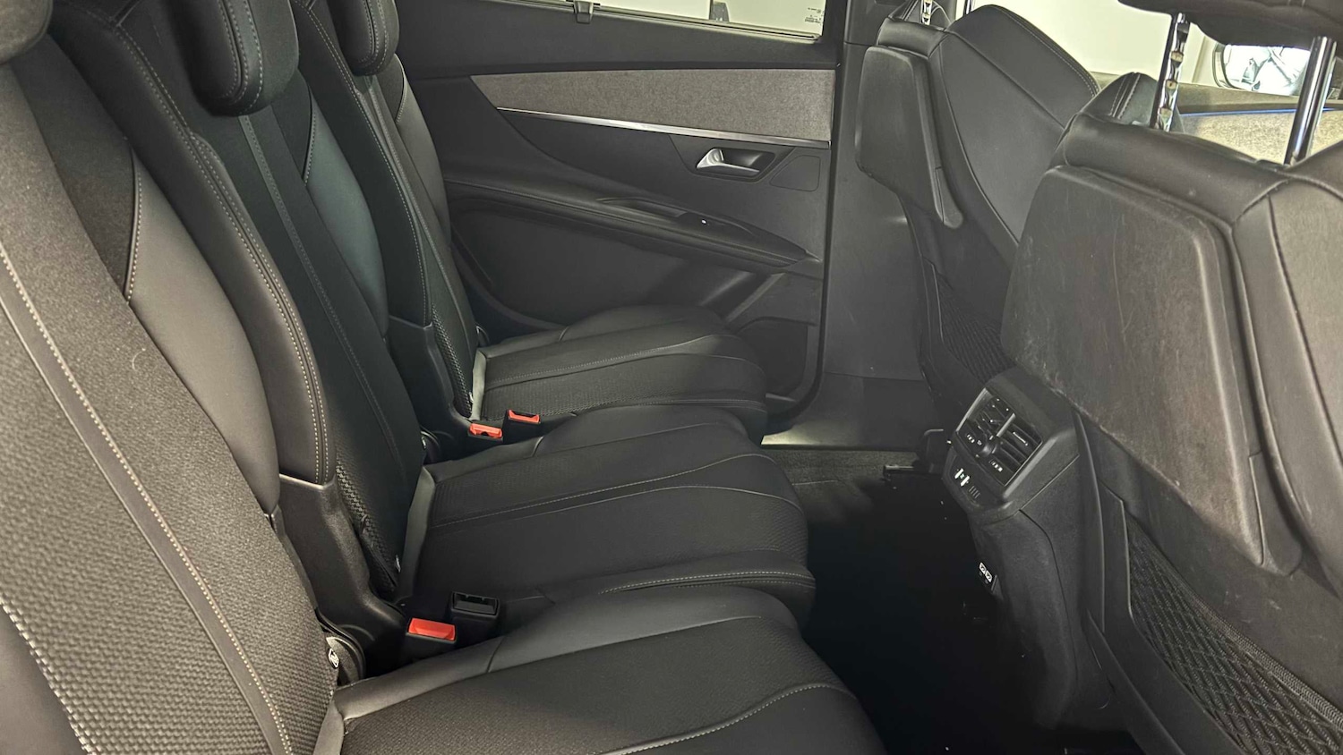 Used Peugeot 5008 2022 for sale - 77648879: Photo 24