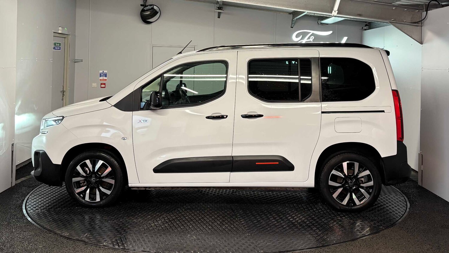 Used Citroen Berlingo 2025 for sale - 77068681: Photo 8