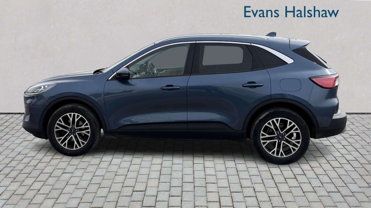 Used Ford Kuga 2023 for sale - 78208929: Photo 3