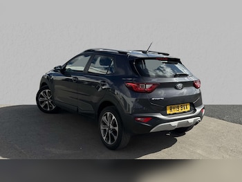 Used Kia Stonic 2019 for sale - 75903142: Photo