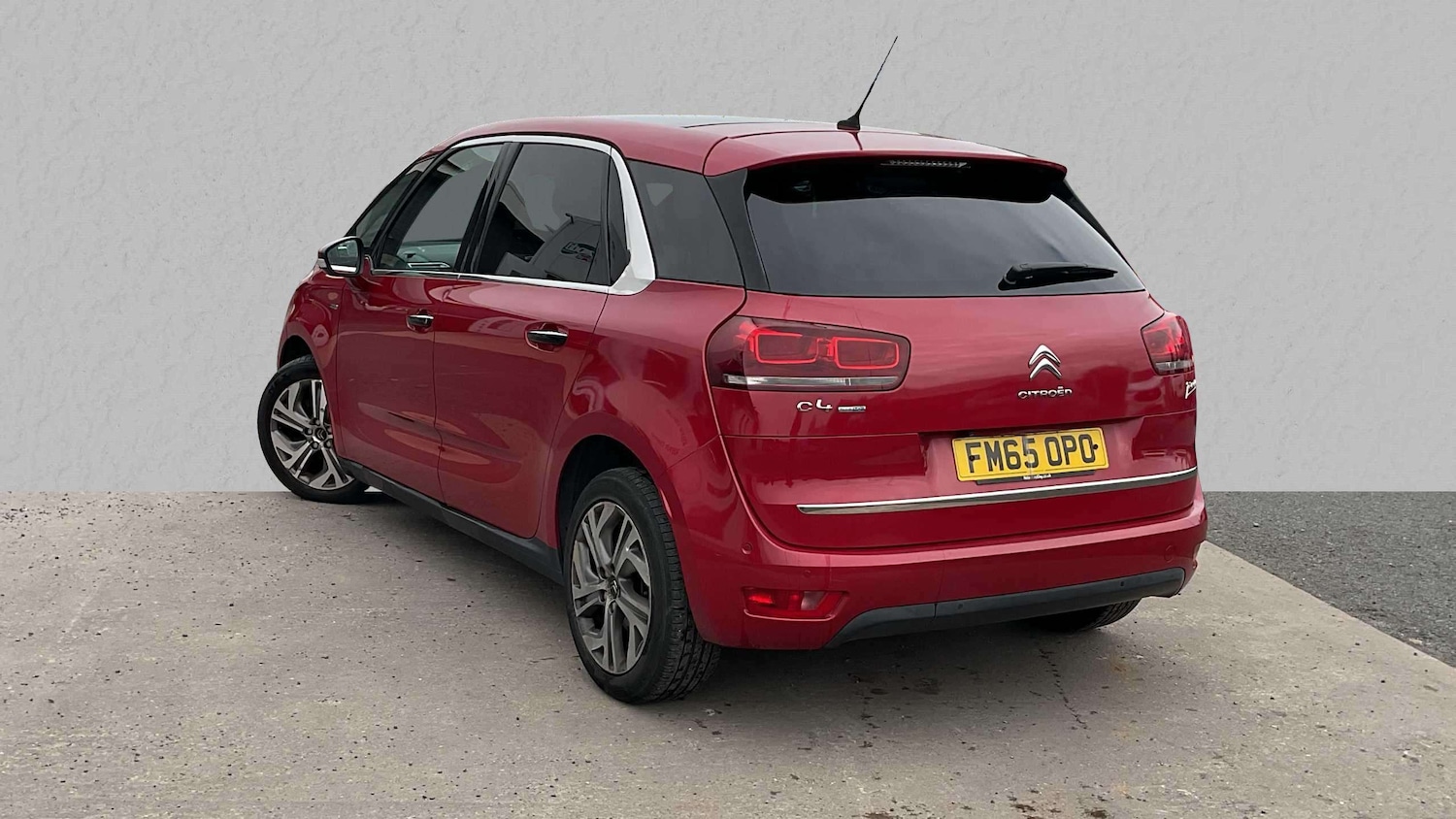 Used Citroen C4 Picasso 2016 for sale - 76087901: Photo 2