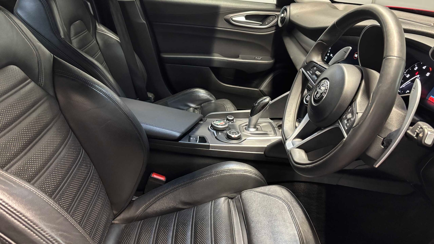 Used Alfa Romeo Giulia 2017 for sale - 77726657: Photo 10