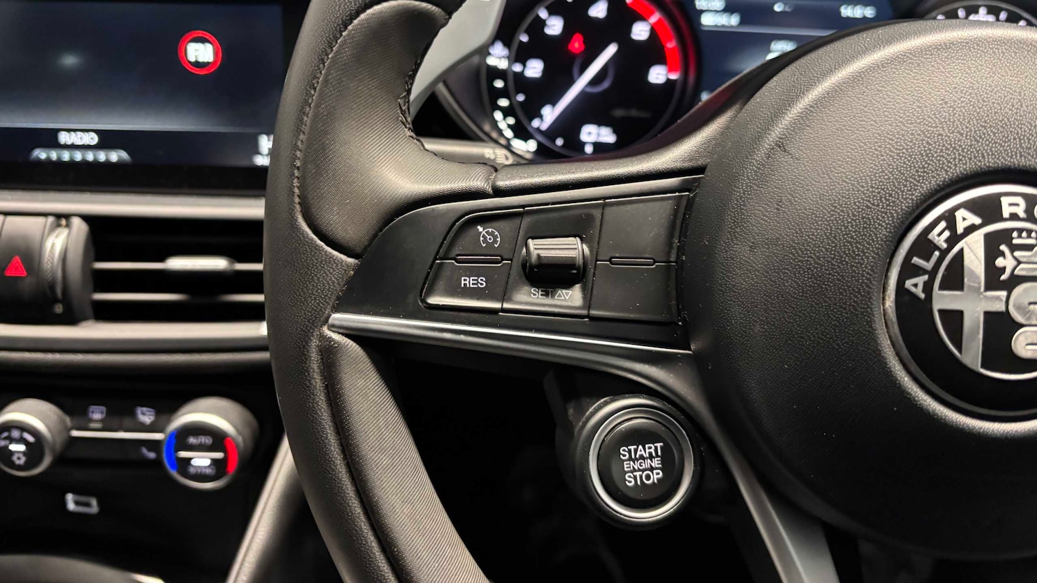 Used Alfa Romeo Giulia 2017 for sale - 77726657: Photo 16