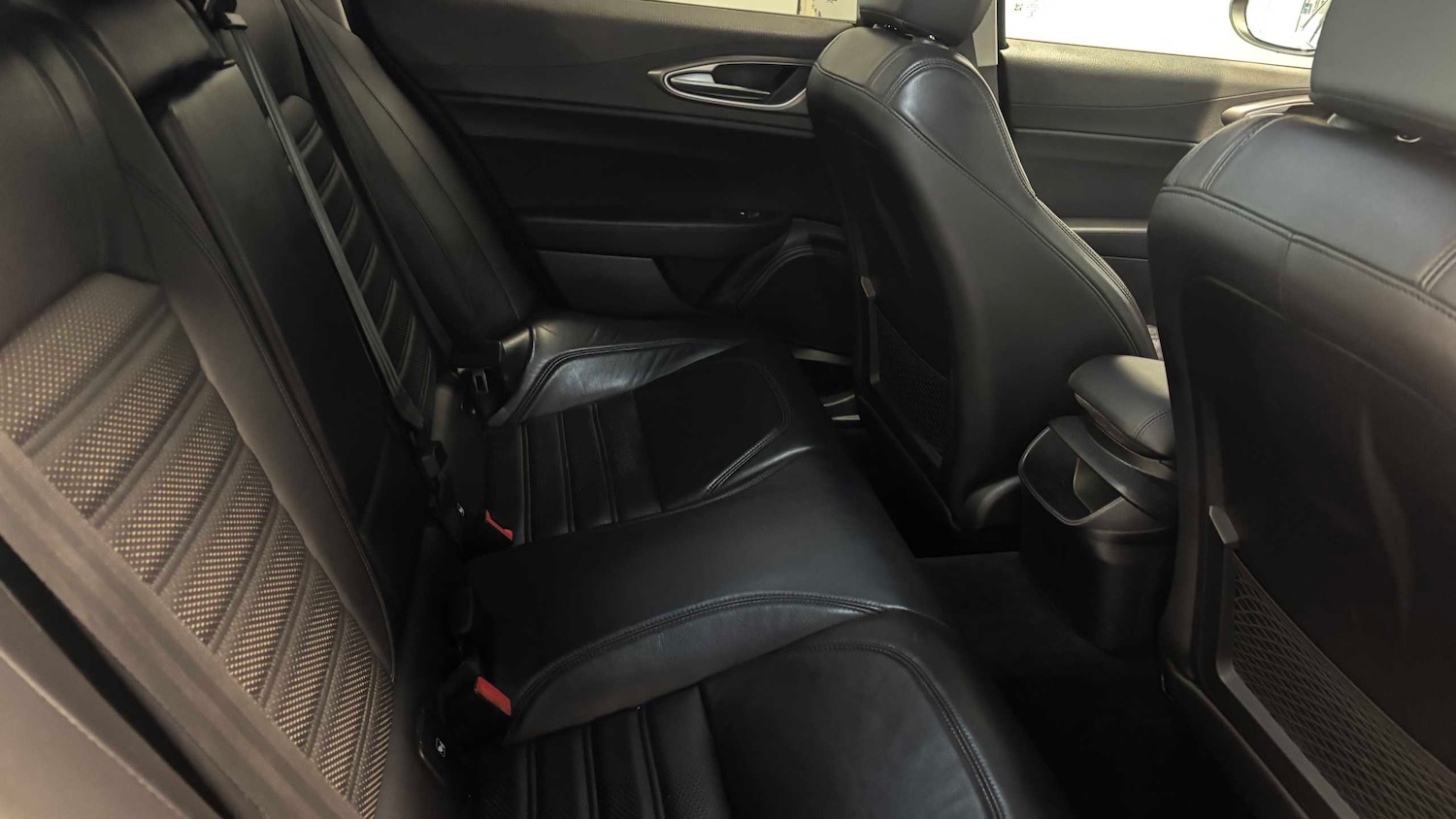 Used Alfa Romeo Giulia 2017 for sale - 77726657: Photo 23