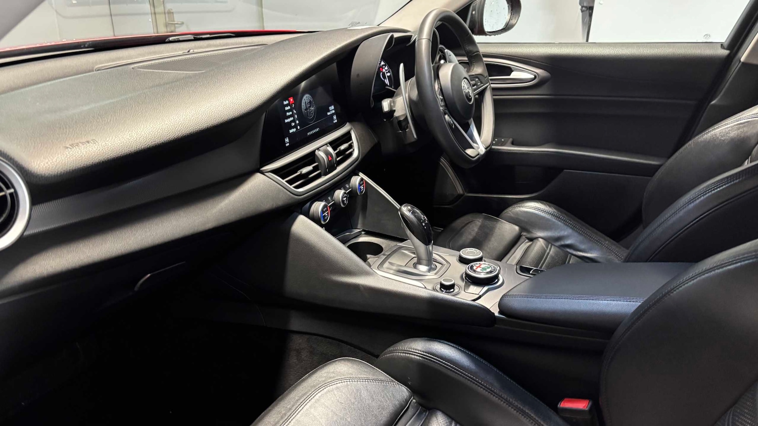 Used Alfa Romeo Giulia 2017 for sale - 77726657: Photo 27