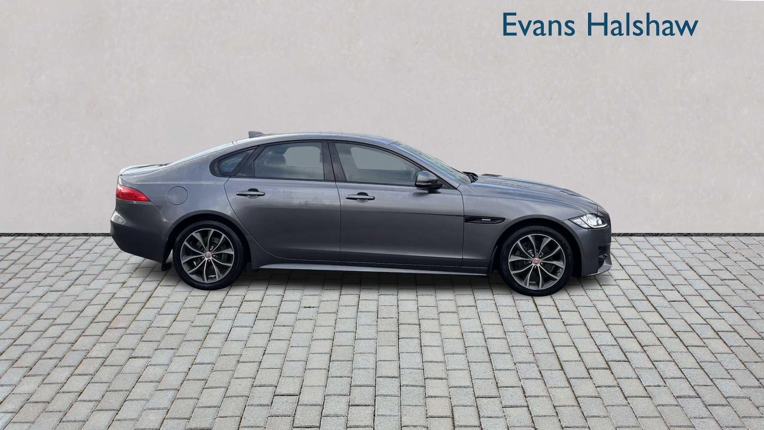 Used Jaguar XF 2016 for sale - 77134938: Photo 3