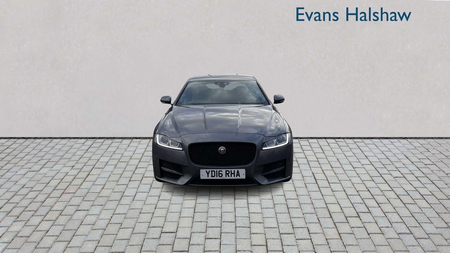 Used Jaguar XF 2016 for sale - 77134938: Photo 4