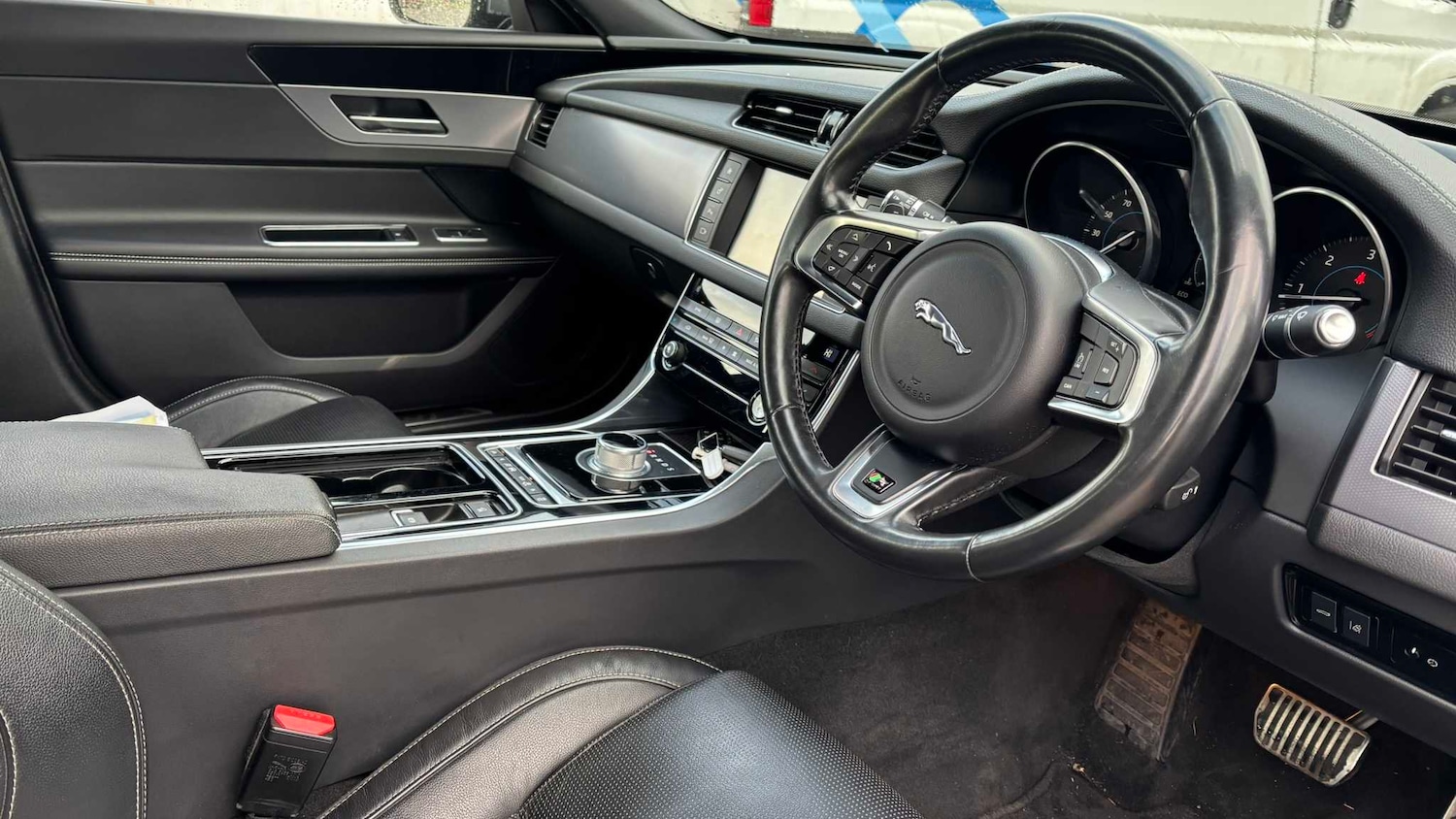 Used Jaguar XF 2016 for sale - 77134938: Photo 6