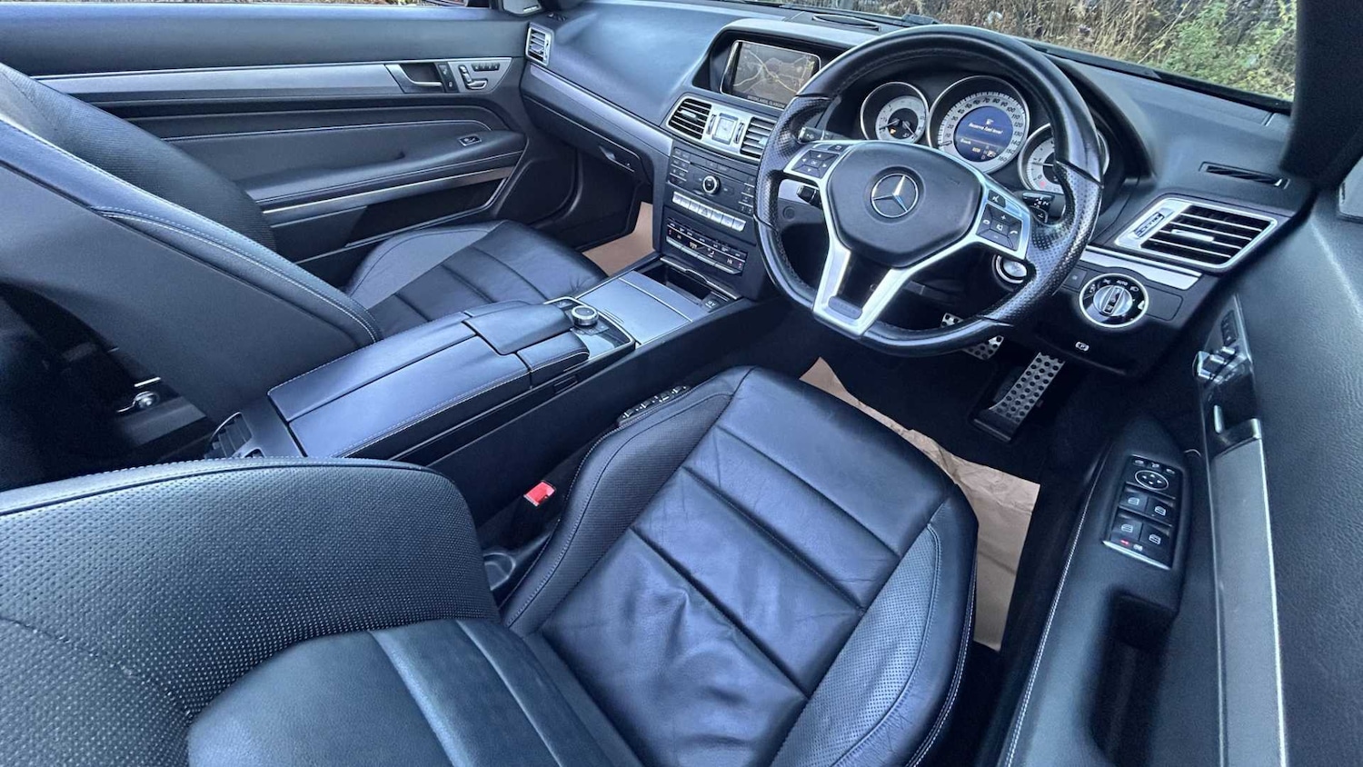 Used Mercedes-Benz E-Class 2016 for sale - 76075359: Photo 15