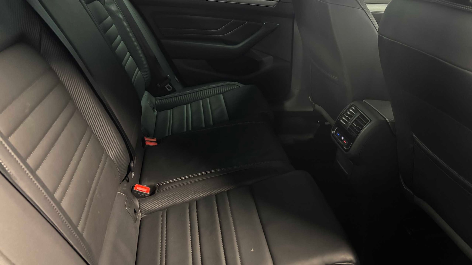 Used Volkswagen Passat 2020 for sale - 76576083: Photo 22