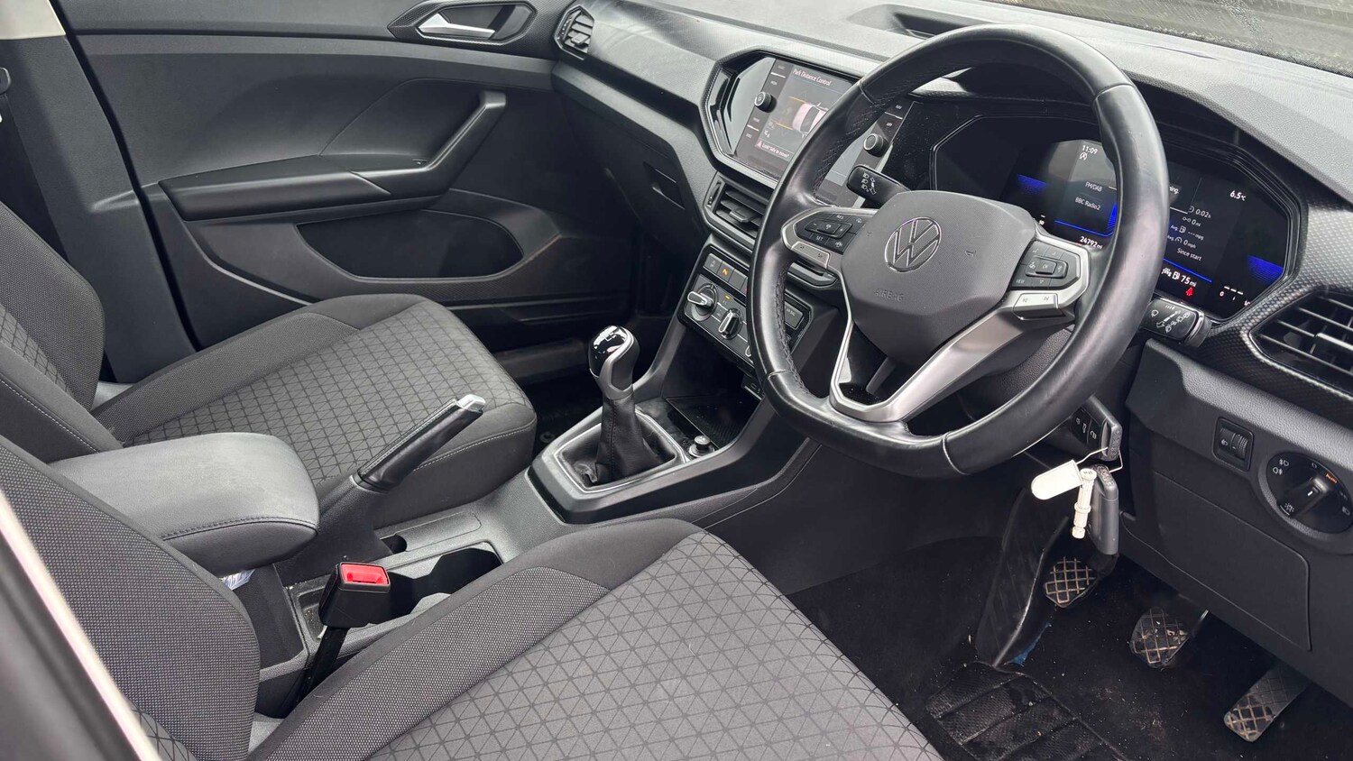 Used Volkswagen T-Cross 2023 for sale - 77540699: Photo 6