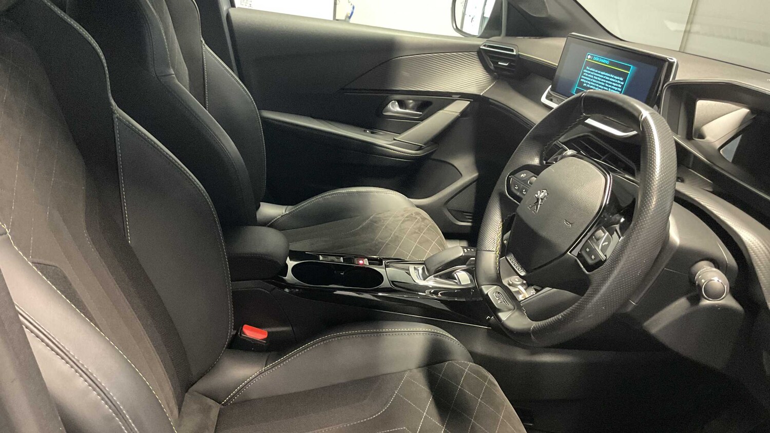 Used Peugeot 208 2021 for sale - 76329202: Photo 14