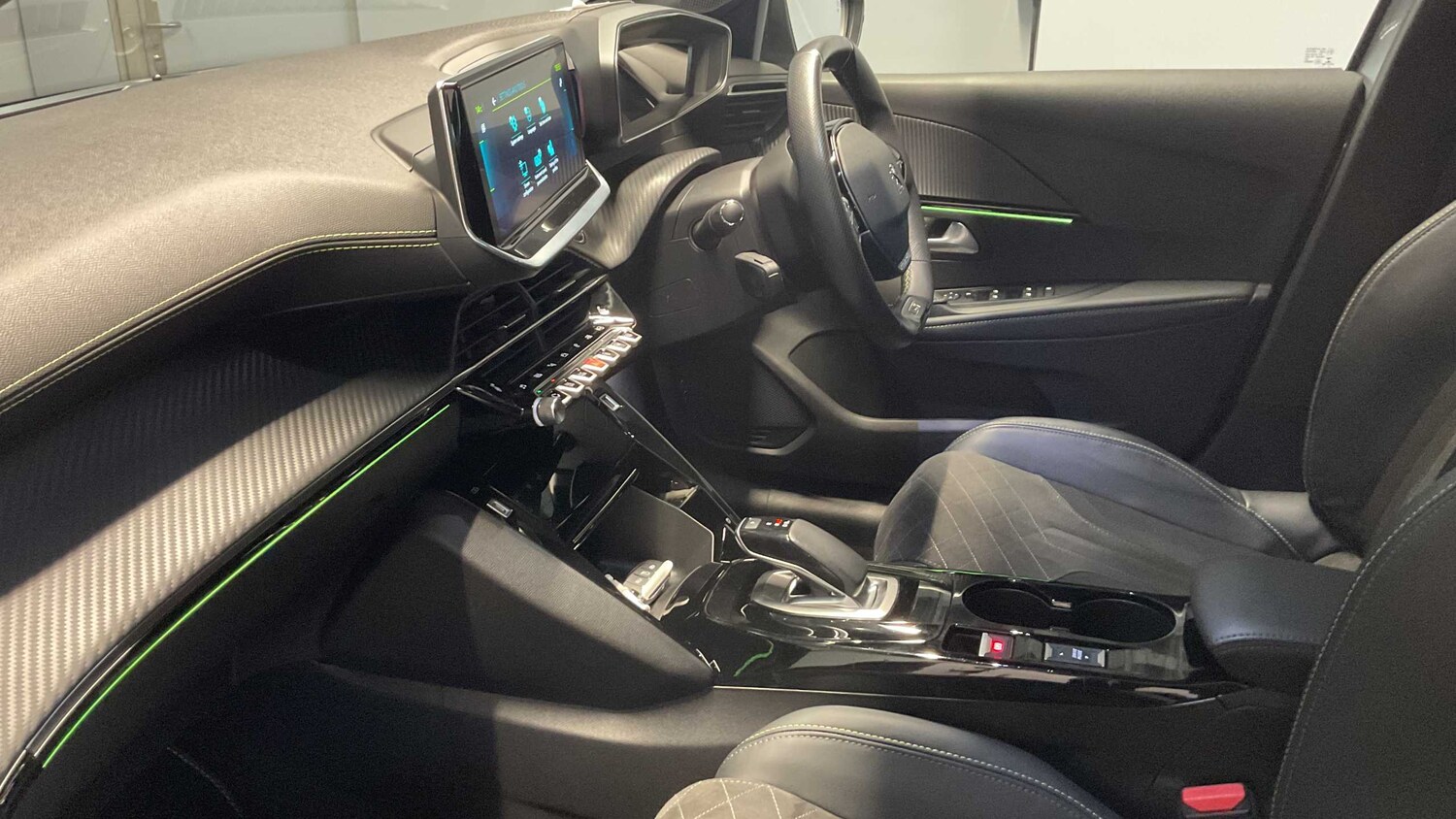 Used Peugeot 208 2021 for sale - 76329202: Photo 25