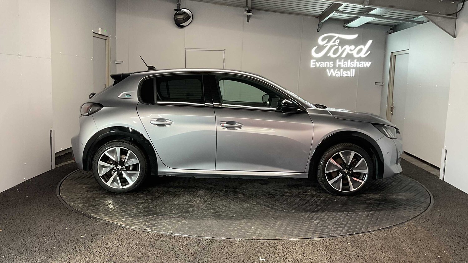 Used Peugeot 208 2021 for sale - 76329202: Photo 8